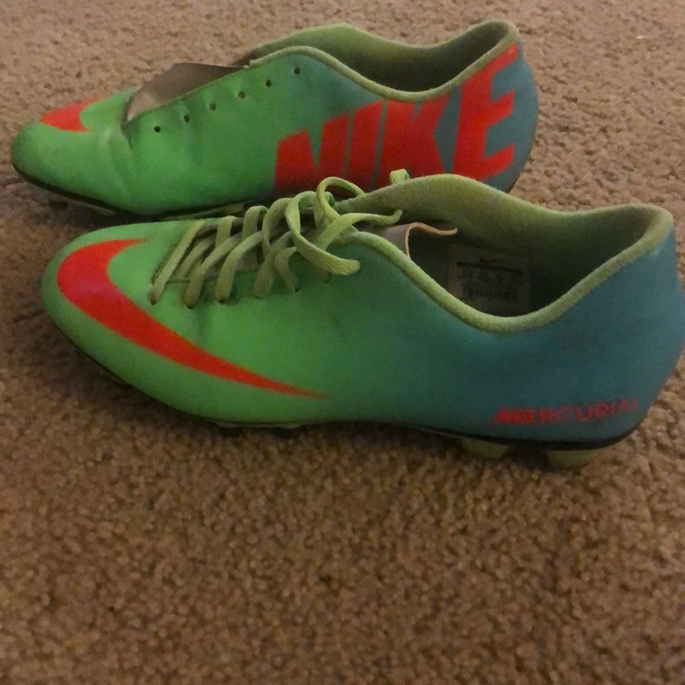 Nike Soccer Cleats Size 10